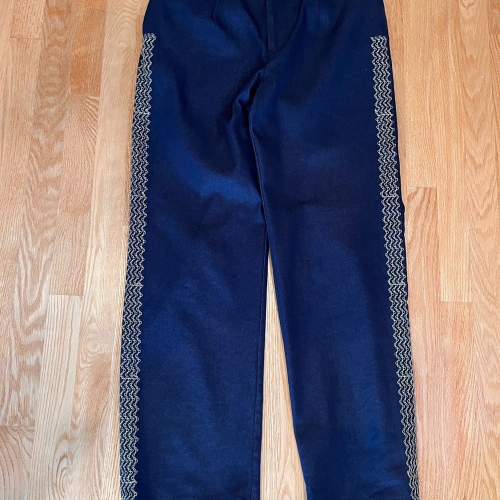 NWOT Ashro Sz 10 Unique Stylish Embellished Trim Blue Denim Jeans Pants